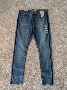NWT Levi's 311 Shaping Skinny Jeans Medium Wash 32x30
